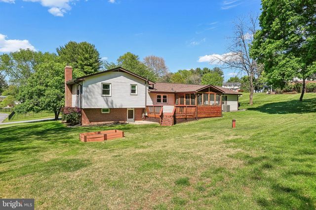 1107 KING ARTHUR CT, Sykesville, MD 21784