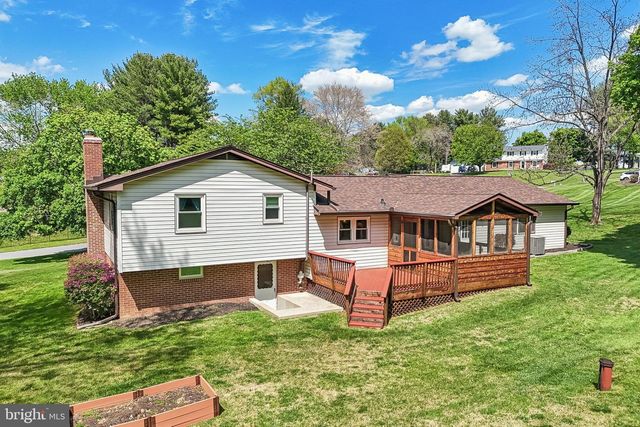 1107 KING ARTHUR CT, Sykesville, MD 21784