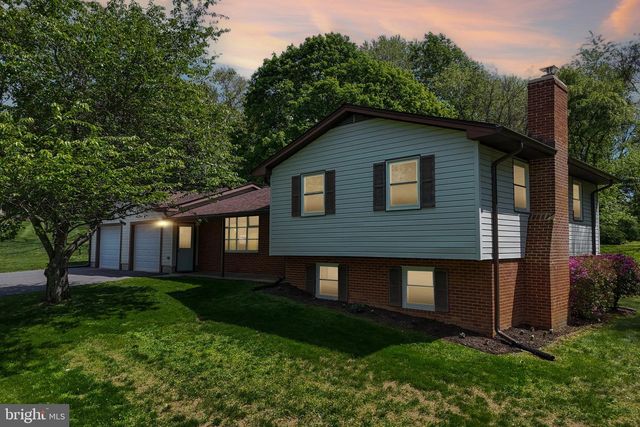 1107 KING ARTHUR CT, Sykesville, MD 21784