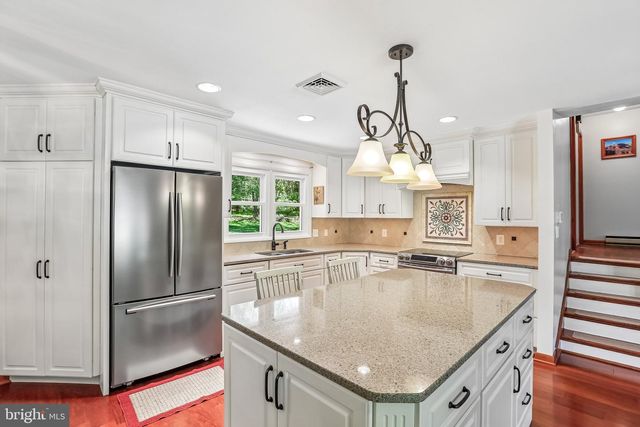1107 KING ARTHUR CT, Sykesville, MD 21784