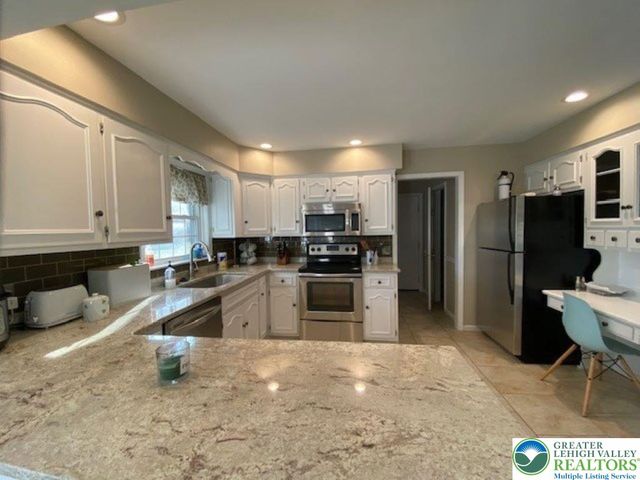 5382 Celia Drive, Lower Macungie Twp, PA 18106