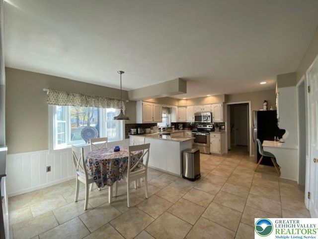 5382 Celia Drive, Lower Macungie Twp, PA 18106