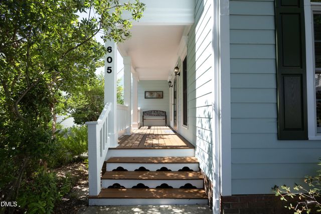 605 Carpenter Town Lane, Cary, NC 27519