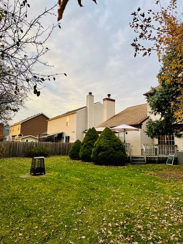 1304 Yorkshire Lane, Carol Stream, IL 60188