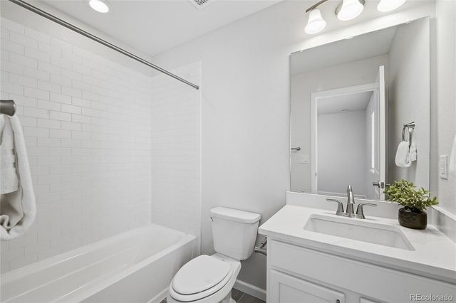 5783 S Fultondale Court, Aurora, CO 80016