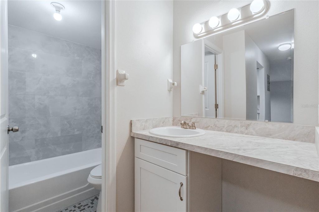 Image 12 of property listing at 8340 12TH STREET N A, St Petersburg, FL 33702