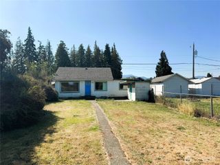 814 E 2nd Street, Port Angeles, WA 98362