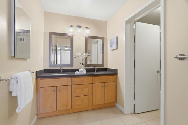 1915 Mount Vernon Court 16, Mountain View, CA 94040