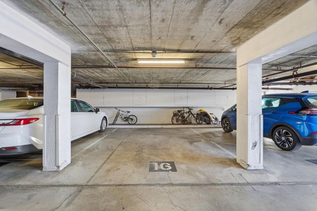 1915 Mount Vernon Court 16, Mountain View, CA 94040