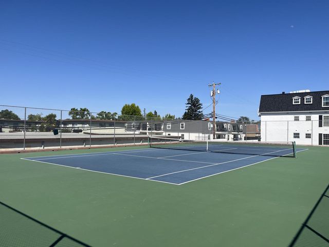 1915 Mount Vernon Court 16, Mountain View, CA 94040