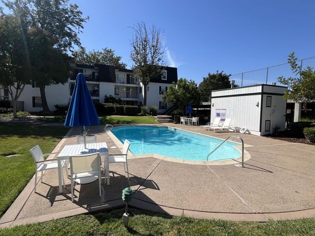 1915 Mount Vernon Court 16, Mountain View, CA 94040