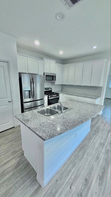 11822 Beachberry Drive, Houston, TX 77034