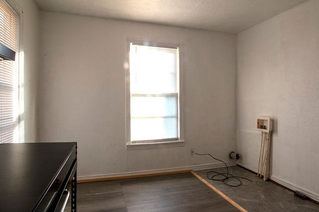 130 Concho Street, Tye, TX 79563