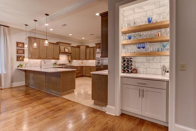 1948 CLARINGTON DR, Germantown, TN 38138