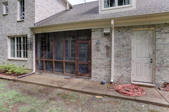 1948 CLARINGTON DR, Germantown, TN 38138