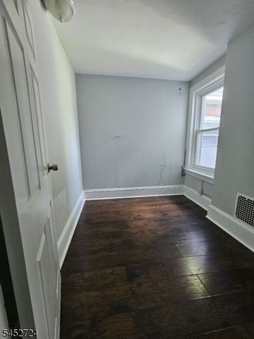 302 Pennington Ave, Trenton City, NJ 08618