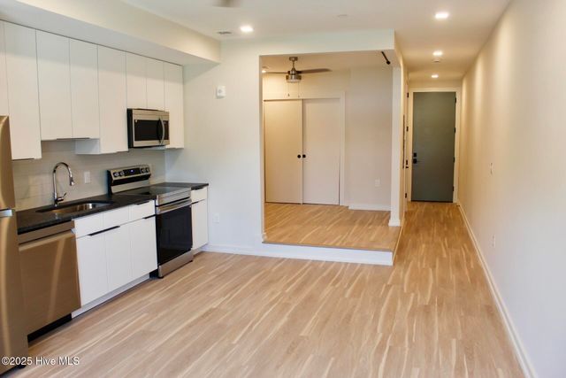 1124 Castle Street 303, Wilmington, NC 28401