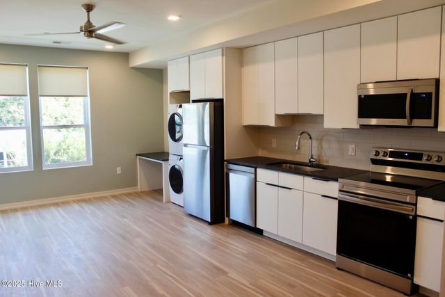 1124 Castle Street 303, Wilmington, NC 28401
