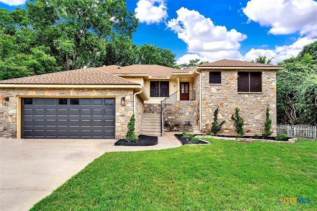 48 River Oak Drive, Seguin, TX 78155