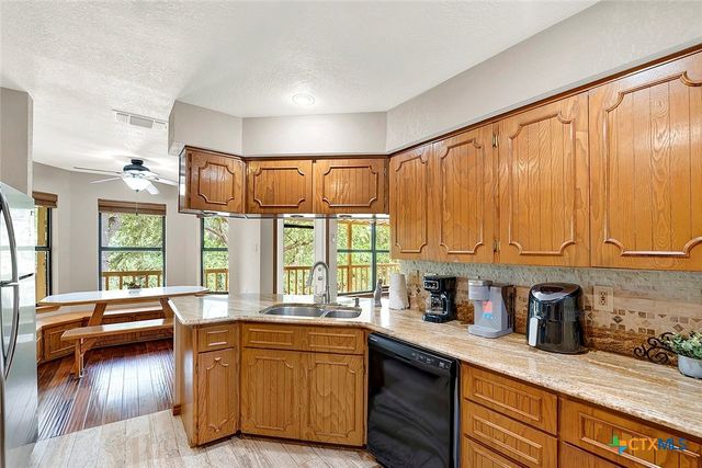 48 River Oak Drive, Seguin, TX 78155