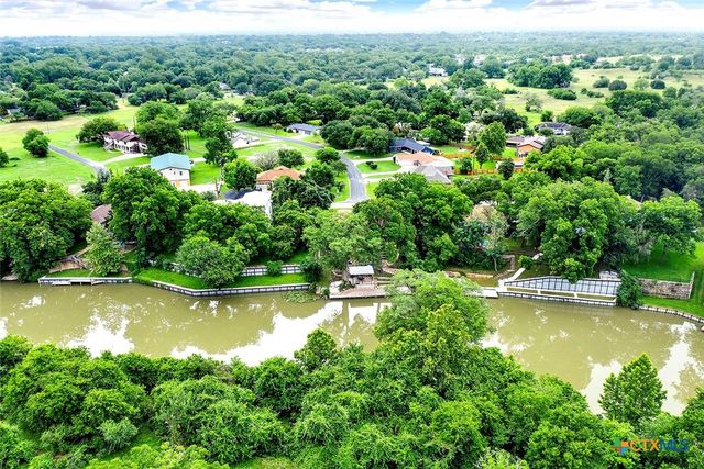 48 River Oak Drive, Seguin, TX 78155