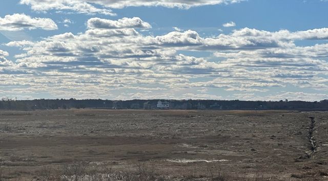 36 Old Point Rd WINTER, Newbury, MA 01951