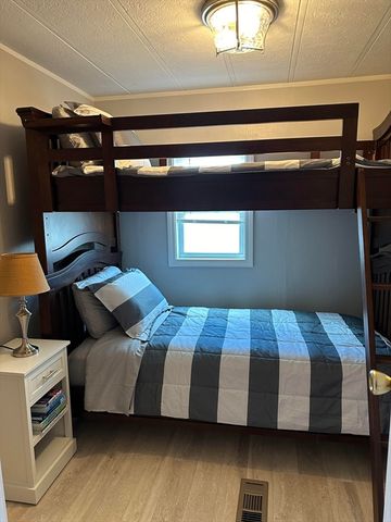36 Old Point Rd WINTER, Newbury, MA 01951