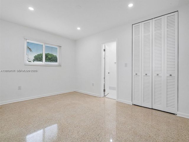 17320 NW 80th Avenue, Hialeah, FL 33015