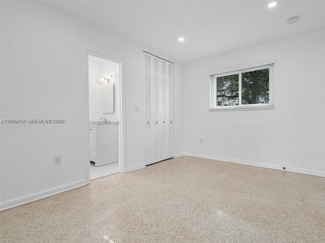 17320 NW 80th Avenue, Hialeah, FL 33015