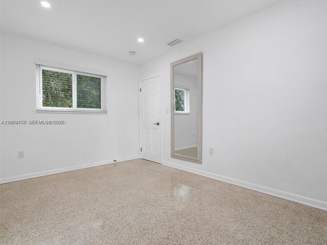 17320 NW 80th Avenue, Hialeah, FL 33015