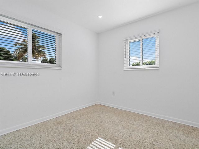 17320 NW 80th Avenue, Hialeah, FL 33015