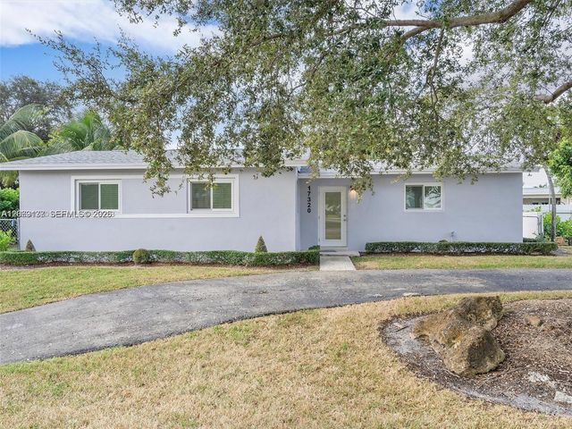 17320 NW 80th Avenue, Hialeah, FL 33015