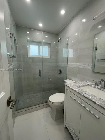 17320 NW 80th Avenue, Hialeah, FL 33015