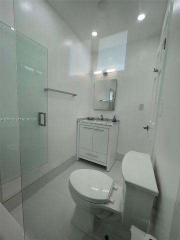 17320 NW 80th Avenue, Hialeah, FL 33015