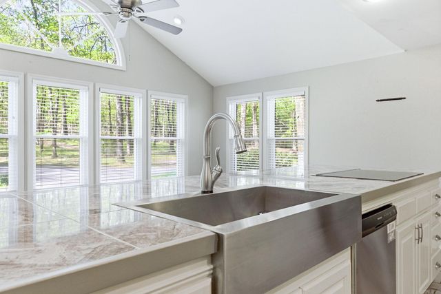 16020 Burlingame Road, Little Rock, AR 72223