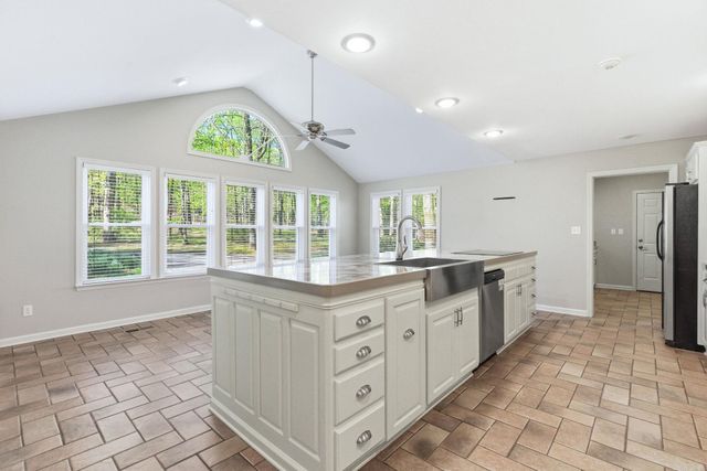 16020 Burlingame Road, Little Rock, AR 72223