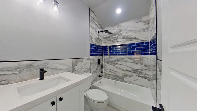 1228 E Leuda Street, Fort Worth, TX 76104