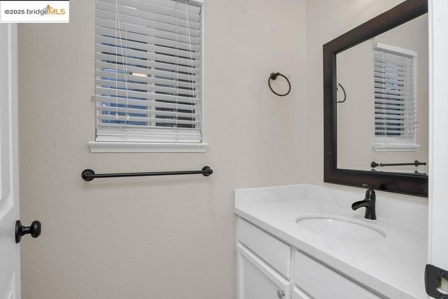 1060 Amanda Cir, Brentwood, CA 94513