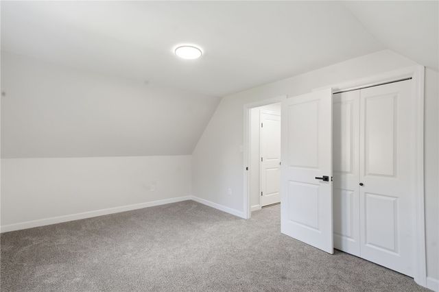 985 Blackhawk Rd, Beaver Falls, PA 15010