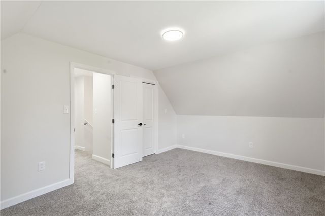 985 Blackhawk Rd, Beaver Falls, PA 15010