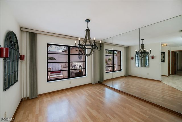 5702 Sandpiper PL, Fort Myers, FL 33919