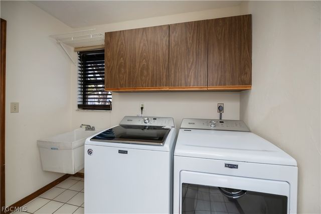 5702 Sandpiper PL, Fort Myers, FL 33919