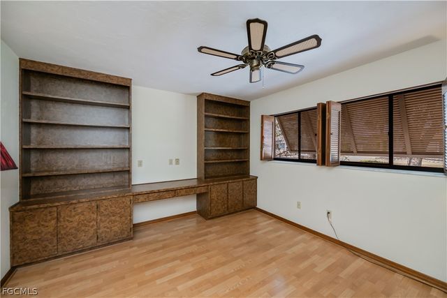 5702 Sandpiper PL, Fort Myers, FL 33919