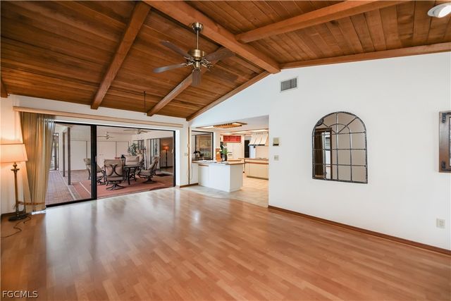 5702 Sandpiper PL, Fort Myers, FL 33919