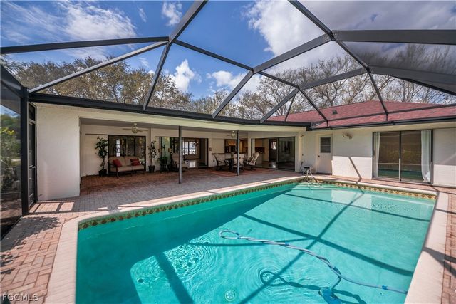 5702 Sandpiper PL, Fort Myers, FL 33919