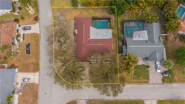 5702 Sandpiper PL, Fort Myers, FL 33919