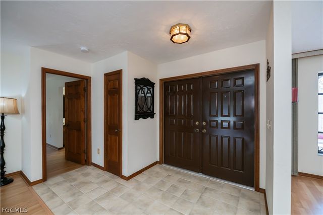 5702 Sandpiper PL, Fort Myers, FL 33919