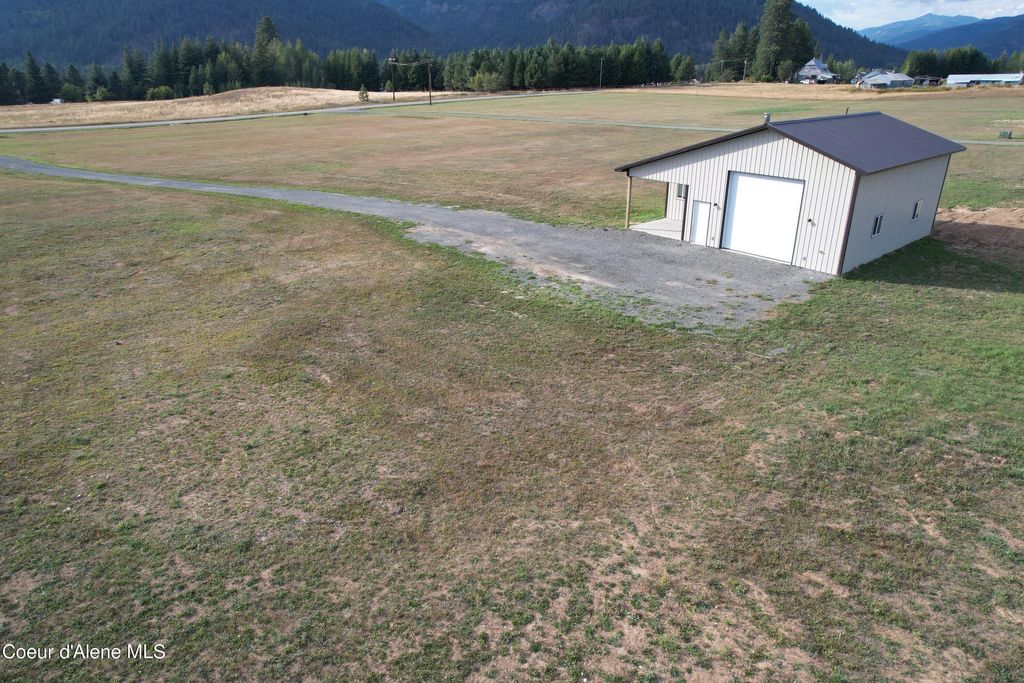 387 Nettleingham Rd, Sandpoint, ID 83864
