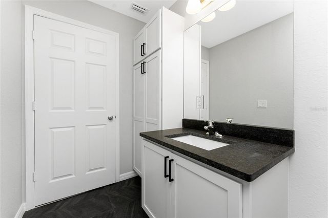 5081 S CHAMBERLAIN BOULEVARD, North Port, FL 34286