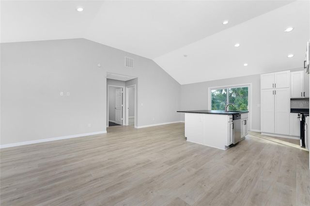 5081 S CHAMBERLAIN BOULEVARD, North Port, FL 34286